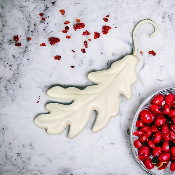 Ceramic White Leaves - Set of 4 - Fall Decor - Harvest Table - Picture 3 of 9